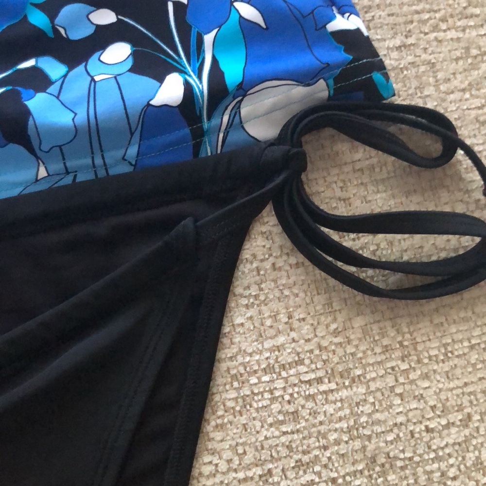 Gottex Swimwear Women's Floral Art Tankini - Blue Multi - Size 10 blue multi. - Picture 3 of 12